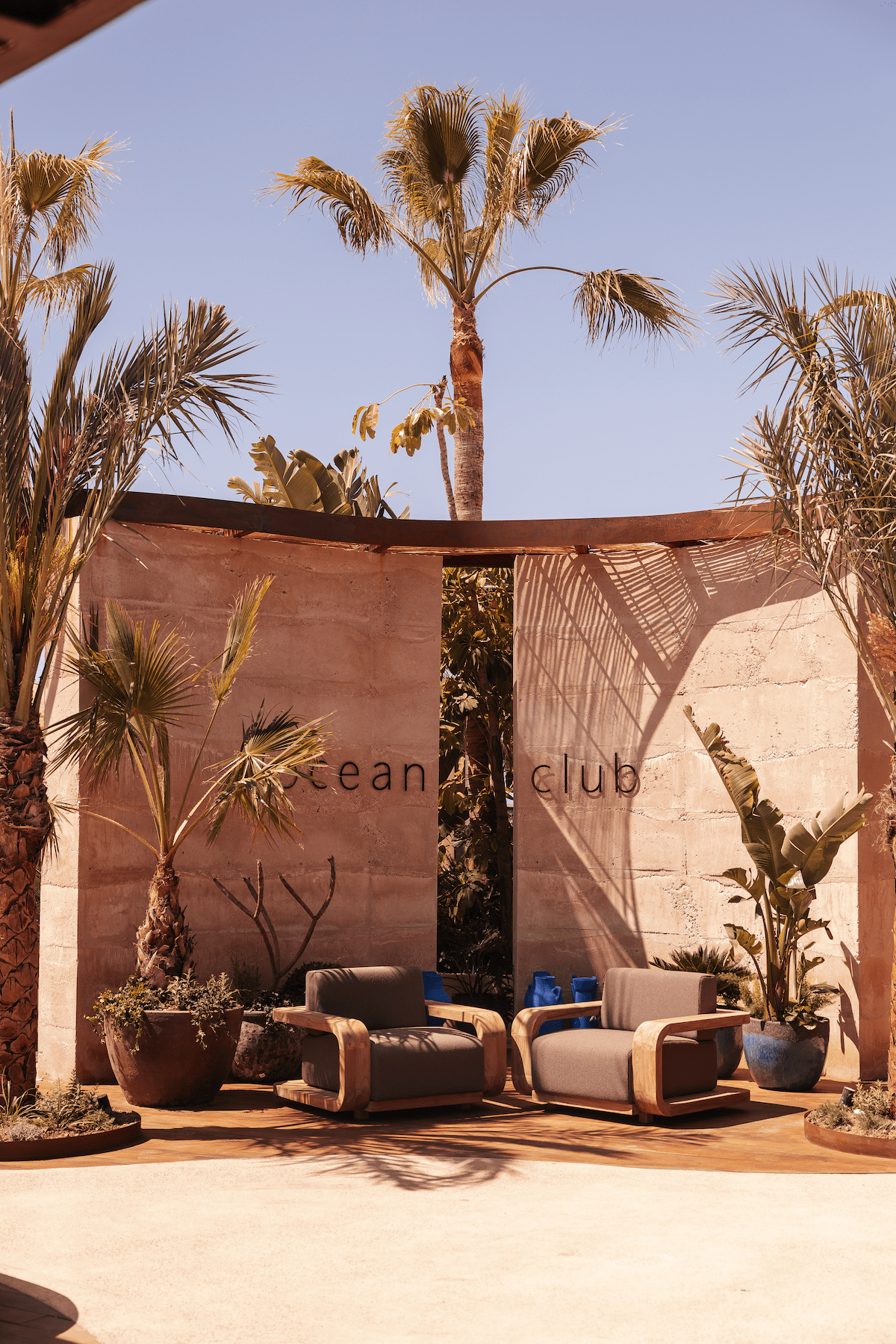 OCEAN CLUB 4